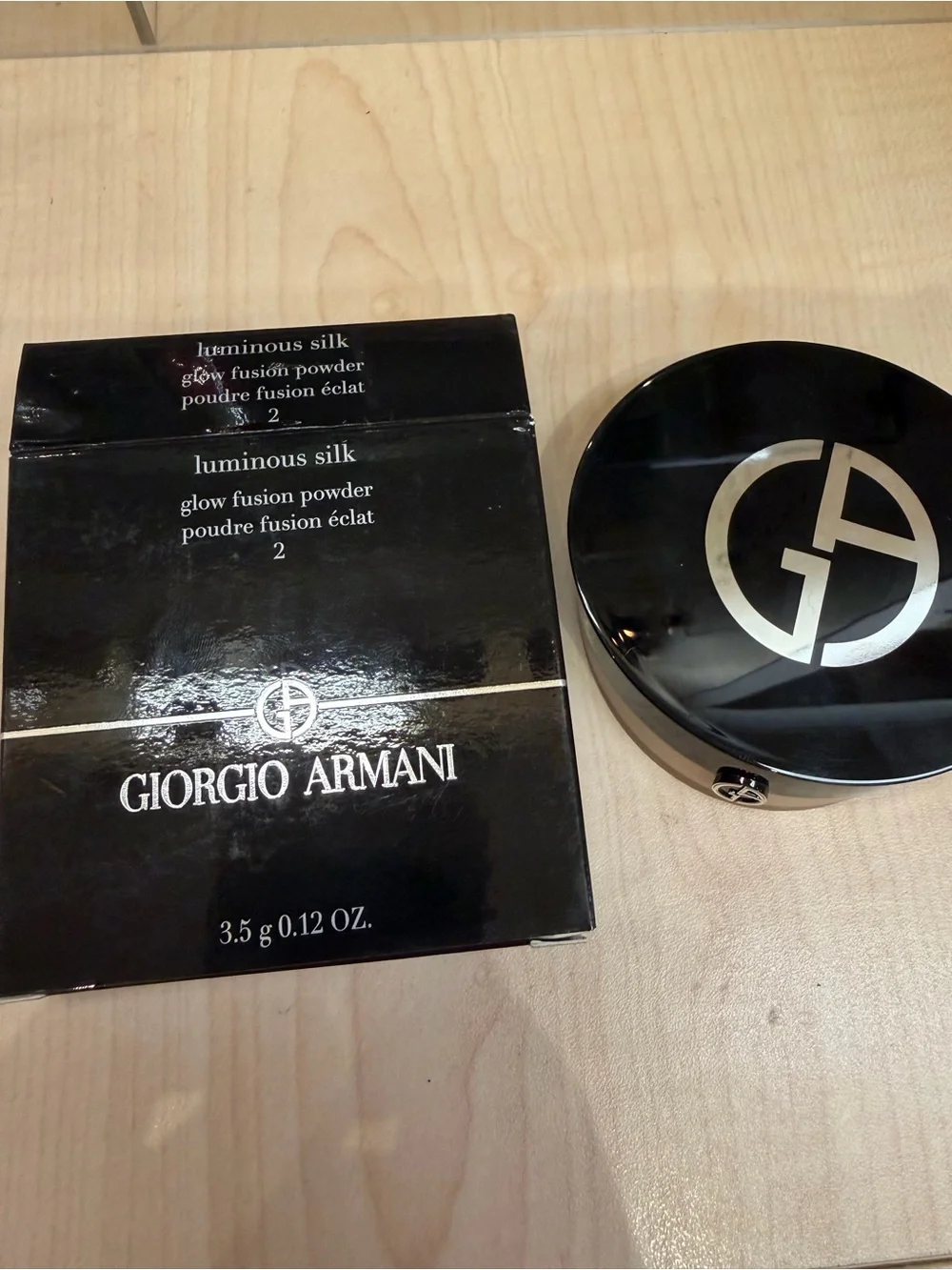 Giorgio Armani Luminous Silk Glow Fusion Powder #2 - Size 3.5 g / 0.12 Oz. New